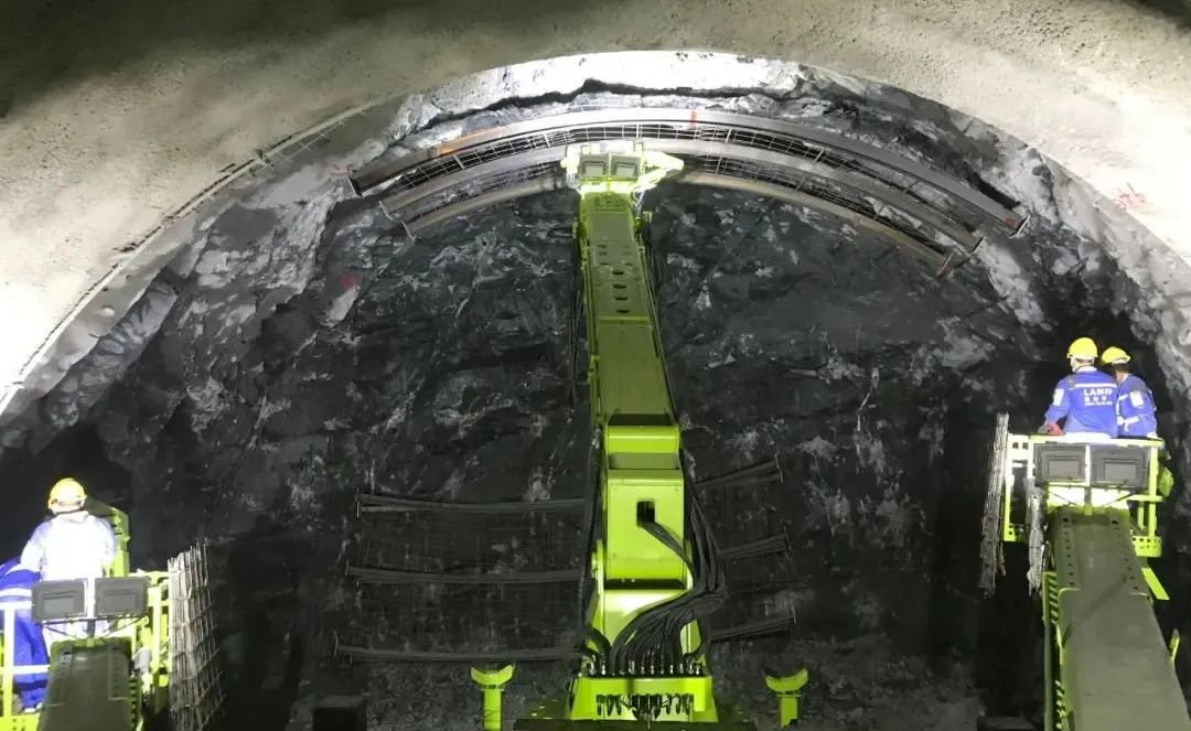施工3合1！藍海智裝助力數字隧道智能建造示范基地